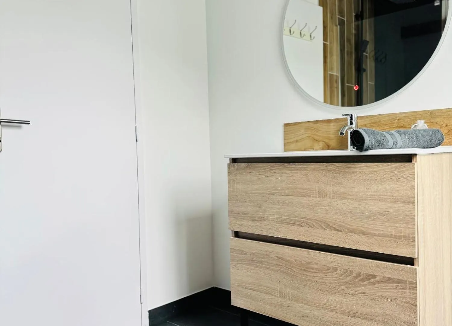 Residence Des Quais - Centre Ville - Wifi - Netflix 坎佩尔